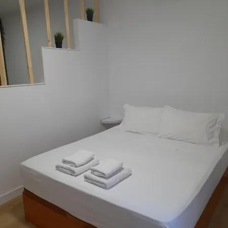 Comodo Aparta Estudio Centrico En Alicante Exterior photo
