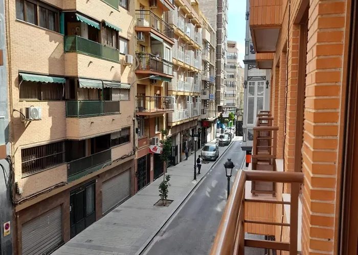 Comodo Aparta Estudio Centrico En Alicante